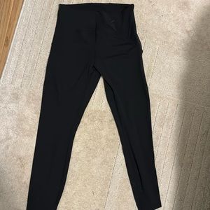 Black lululemon wunder train leggings